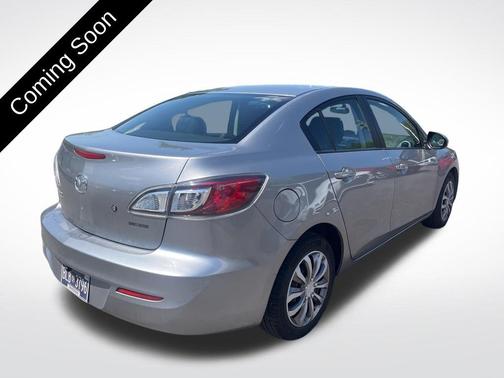 Liquid Silver Metallic 2013 Mazda Mazda3 i SV