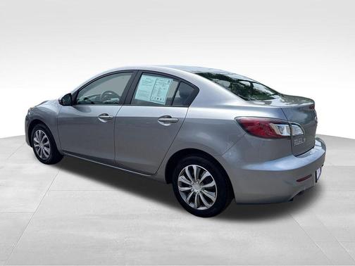 Liquid Silver Metallic 2013 Mazda Mazda3 i SV