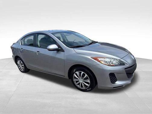 Liquid Silver Metallic 2013 Mazda Mazda3 i SV