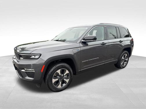 Baltic Gray Metallic Clearcoat 2022 Jeep Grand Cherokee 4xe Base