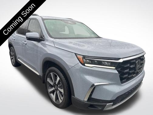 2025 Honda Pilot Touring 8-Passenger