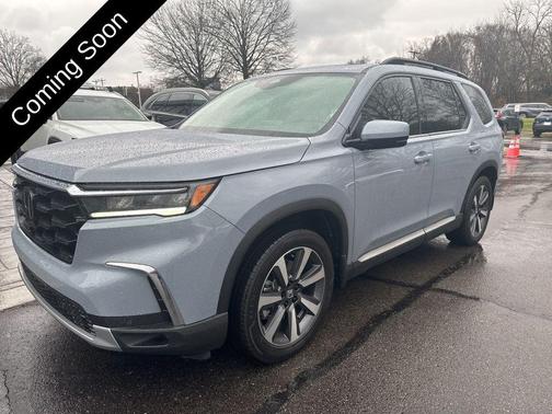 2025 Honda Pilot Touring 8-Passenger