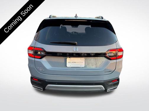 2025 Honda Pilot Touring 8-Passenger
