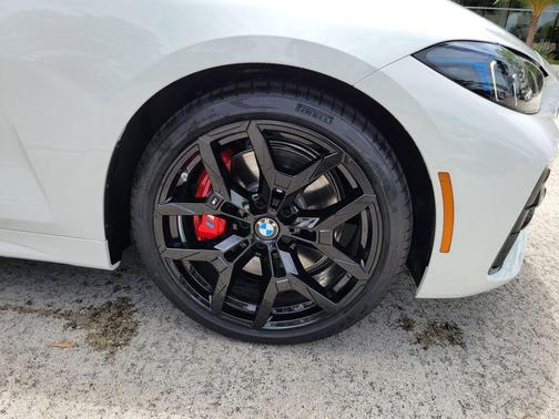 Alpine White 2026 BMW 430 i