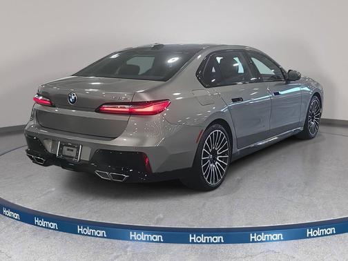 2024 BMW 760 xDrive
