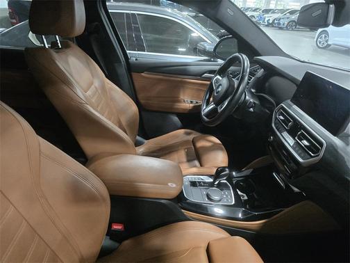 2023 BMW X4 xDrive30i