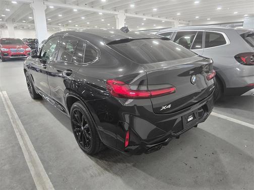2023 BMW X4 xDrive30i