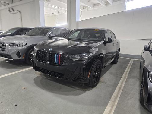 2023 BMW X4 xDrive30i