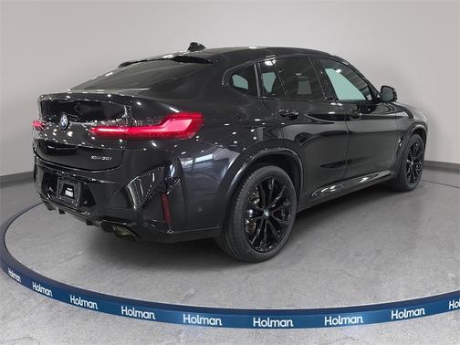 2023 BMW X4 xDrive30i