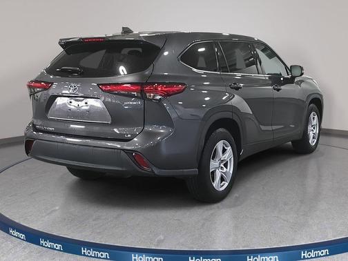 2022 Toyota Highlander Hybrid LE