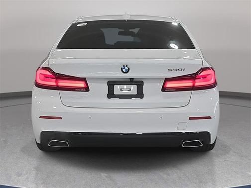 2023 BMW 530 i