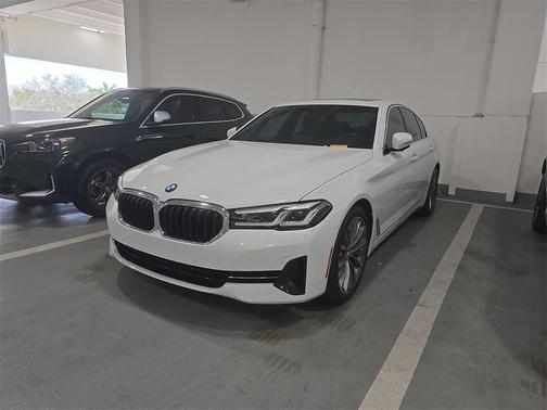 2023 BMW 530 i