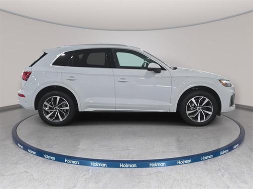 2022 Audi Q5 45 S line Premium Plus