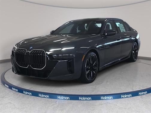 2026 BMW 740 740i