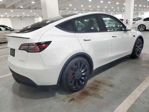 2023 Tesla Model Y Performance Dual Motor All-Wheel Drive