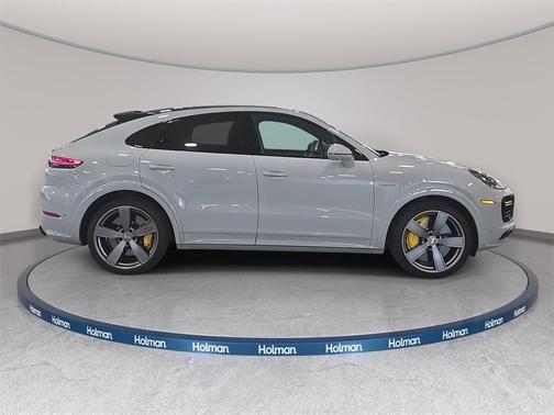 2023 Porsche Cayenne Cayenne Turbo S E-Hybrid