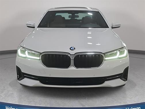 2022 BMW 530 i
