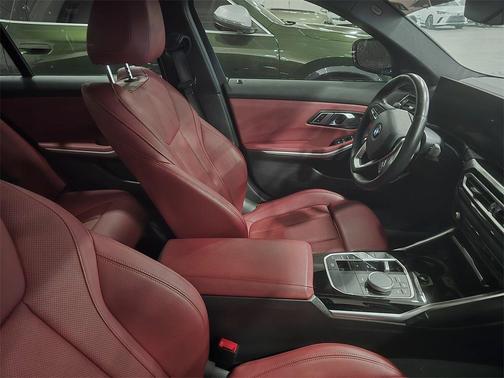 2023 BMW 330 330i