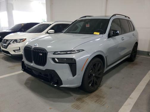 Gray Metallic 2024 BMW X7 M60i