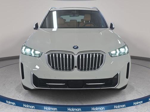 Alpine White 2026 BMW X5 PHEV xDrive50e