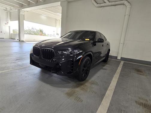 2024 BMW X6 xDrive40i
