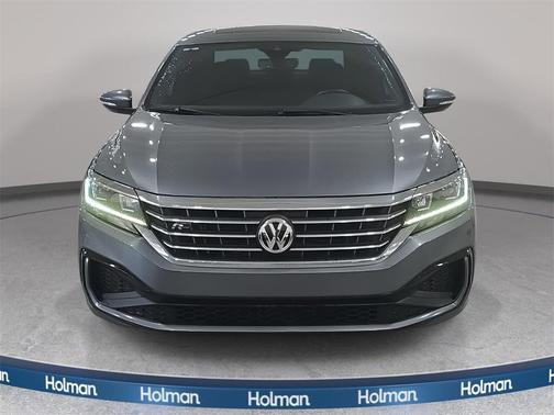 2022 Volkswagen Passat 2.0T R-Line