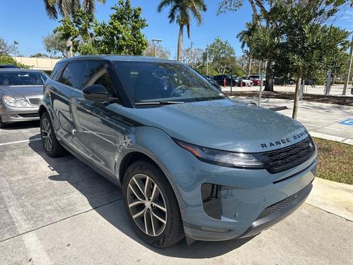 2026 Land Rover Range Rover Evoque Core S