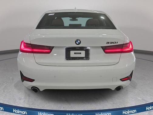 Alpine White 2022 BMW 330 330i