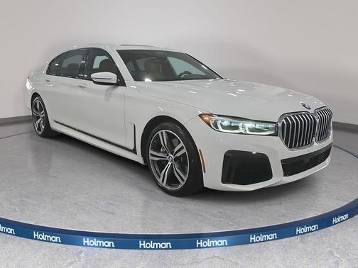 2021 BMW 740 740i