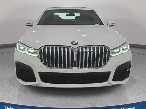 2021 BMW 740 740i