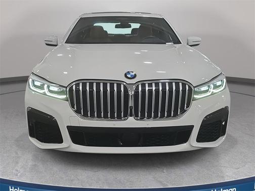 2021 BMW 740 740i