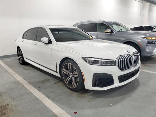 2021 BMW 740 740i