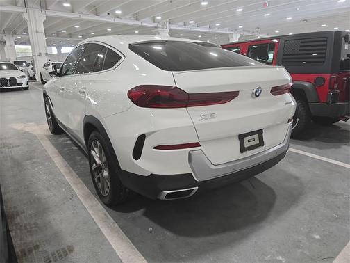 2022 BMW X6 xDrive40i