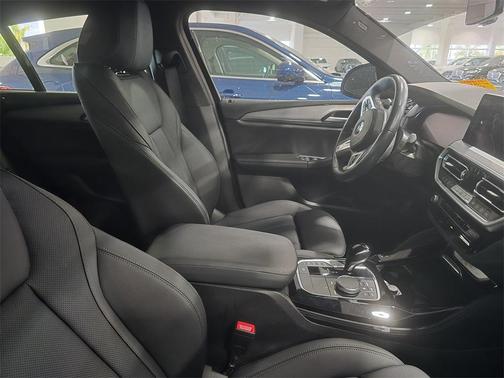2024 BMW X4 xDrive30i