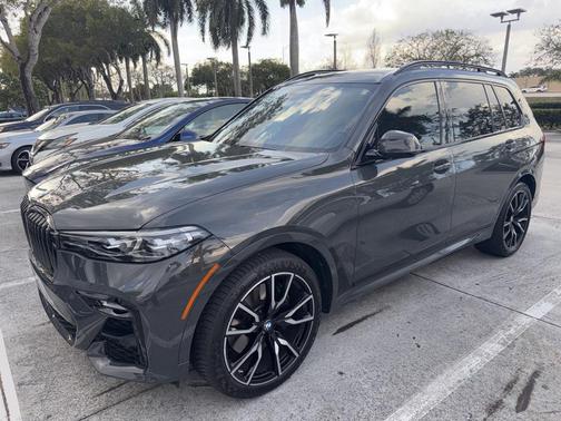 2022 BMW X7 xDrive40i