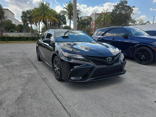 2023 Toyota Camry SE