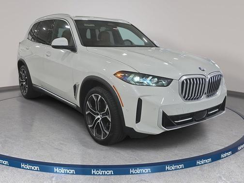 Mineral White Metallic 2025 BMW X5 sDrive40i
