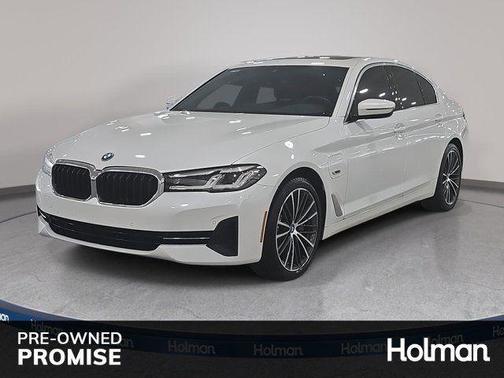 Mineral White Metallic 2023 BMW 530e Base