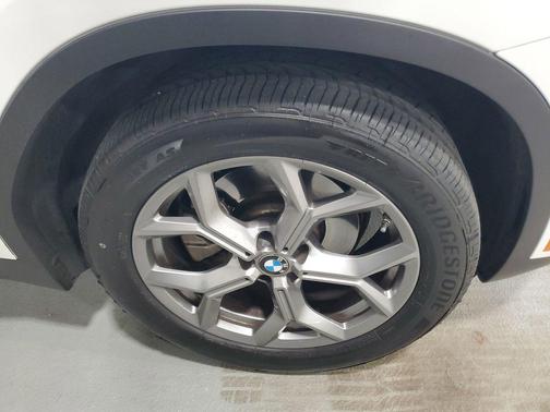 Alpine White 2024 BMW X3 sDrive30i