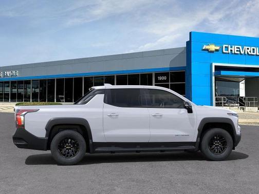 2025 Chevrolet Silverado EV LT