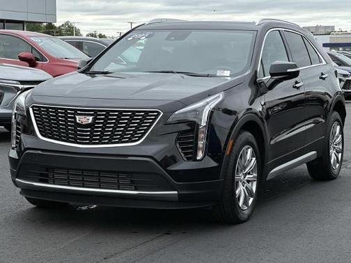 Stellar Black Metallic 2023 Cadillac XT4 Premium Luxury