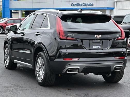 Stellar Black Metallic 2023 Cadillac XT4 Premium Luxury