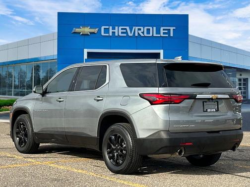 2023 Chevrolet Traverse LS