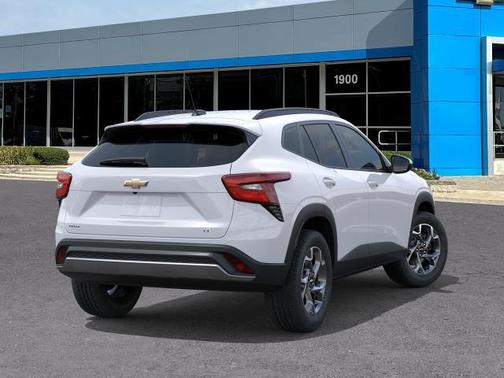 Summit White 2026 Chevrolet Trax LT