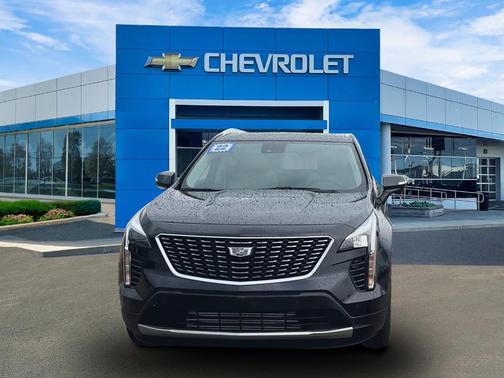 2022 Cadillac XT4 Premium Luxury
