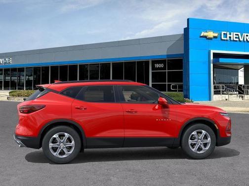 2025 Chevrolet Blazer LT