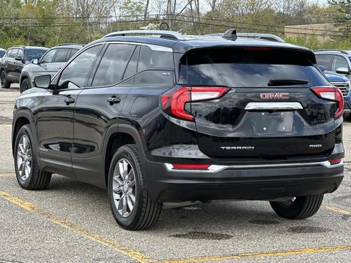Ebony Twilight Metallic 2023 GMC Terrain SLT