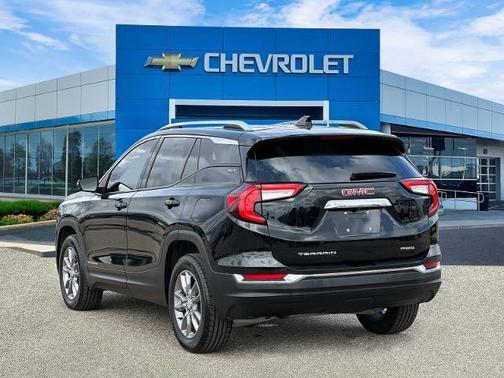 Ebony Twilight Metallic 2023 GMC Terrain SLT