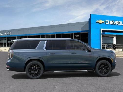 2025 Chevrolet Suburban Premier