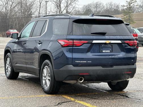 2023 Chevrolet Traverse LT Leather